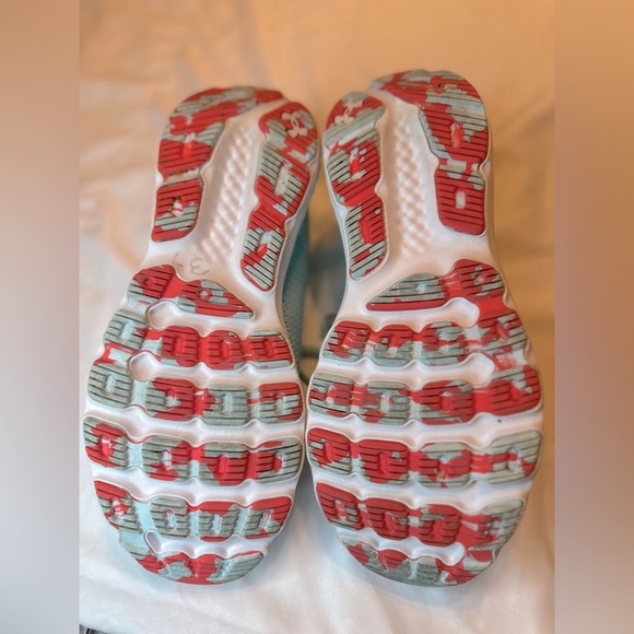Under Armour Women's Mint Athletic Shoes - Picture 4 of 4
